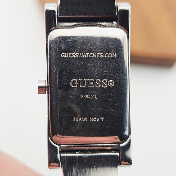 Guess Silver Tone Rectangle Watch Sleek Minimalist Bracelet Link Band G66401L - Picture 6 of 7